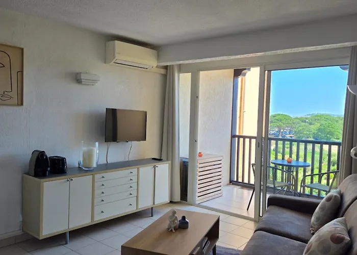 Bright With Golf Course View Gassin