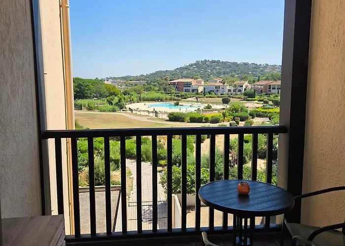 Bright With Golf Course View Gassin