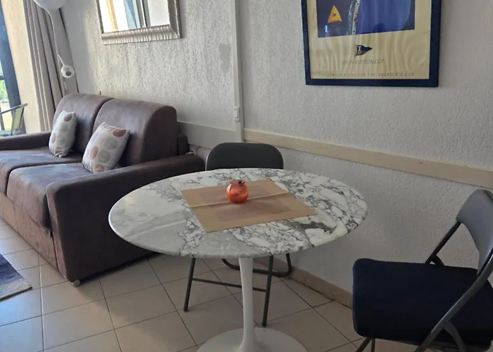 Апартаменты Bright With Golf Course View *